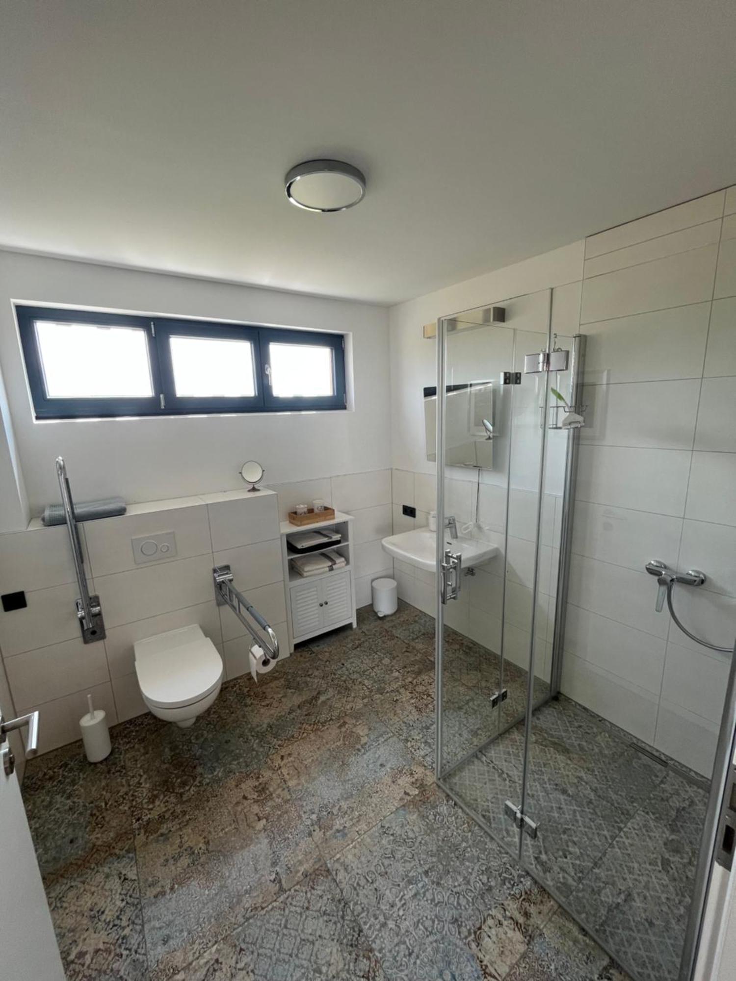 Moderne Barrierefreie Wohnung Auf Dem Land Bei Neuruppin Lichtenberg  Kültér fotó
